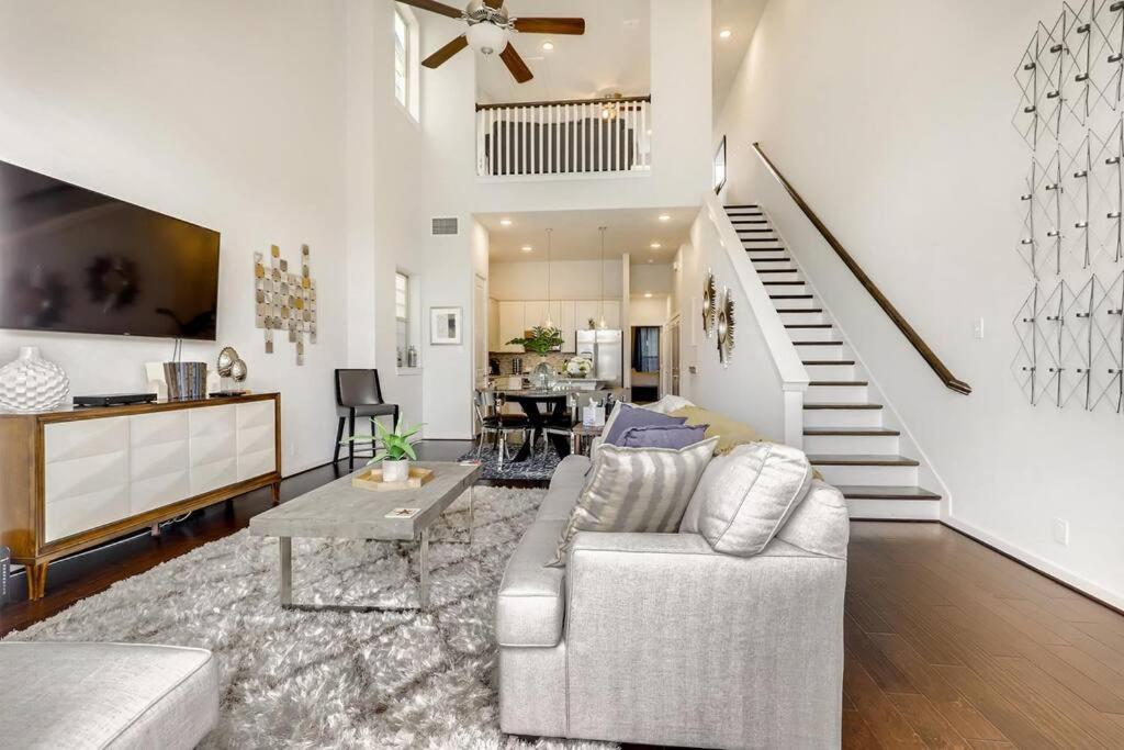 Gorgeous 4 Bed Home On St Mary'S - Minutes To Riverwalk/Pearl San Antonio Exterior foto